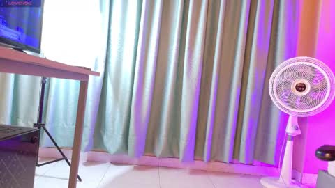 Snapshot of chloerossee chatting on 11.11.25 Chloe rosse online show from 11.11.25