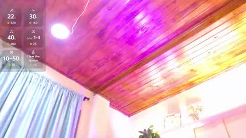 Snapshot of chloerossee chatting on 11.14.25 Chloe rosse online show from 11.14.25