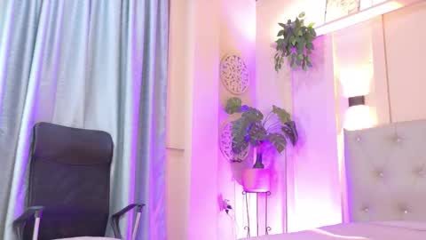 Snapshot of chloerossee chatting on 12.02.25 Chloe rosse online show from 12.02.25