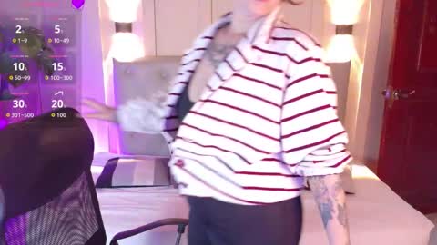 Snapshot of chloerossee chatting on 01.12.26 Chloe rosse online show from 01.12.26