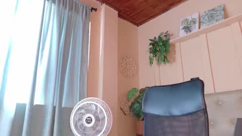 Snapshot of chloerossee chatting on 02.14.26 Chloe rosse online show from 02.14.26