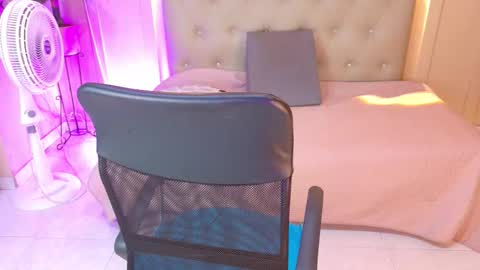 Snapshot of chloerossee chatting on 02.25.26 Chloe rosse online show from 02.25.26