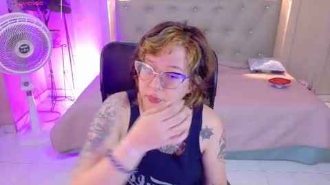 Snapshot of chloerossee chatting on 06.15.26 Chloe rosse online show from 06.15.26