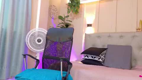 Snapshot of chloerossee chatting on 07.19.26 Chloe rosse online show from 07.19.26