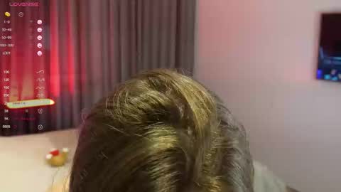 Chloe online show from 12.19.25