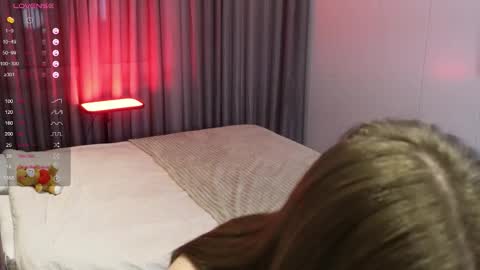 Chloe online show from 12.22.25