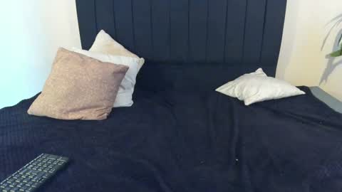 ChloeTurner  online show from 12.18.24