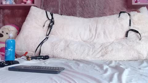 Snapshot of chlooe_zoe chatting on 02.17.25 chlooe_zoe online show from 02.17.25