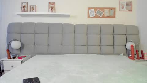 Snapshot of chlooe_zoe chatting on 10.09.25 chlooe_zoe online show from 10.09.25