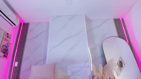 Chlooe online show from 02.19.25