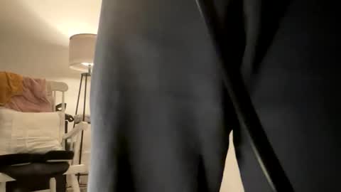 Snapshot of choadstyles chatting on 12.22.24 bbc solo online show from 12.22.24