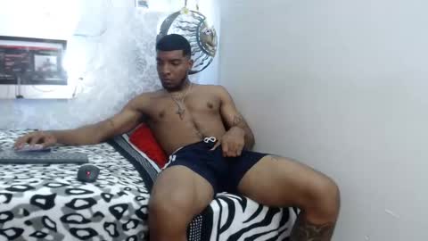 Snapshot of choco_hornyx18 chatting on 09.22.25 Choco online show from 09.22.25