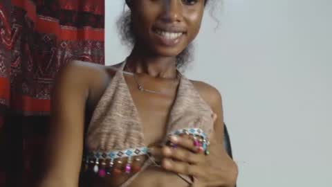 Snapshot of choco_petitqueen chatting on 12.10.24 choco_petitqueen online show from 12.10.24