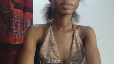 Snapshot of choco_petitqueen chatting on 12.22.24 choco_petitqueen online show from 12.22.24