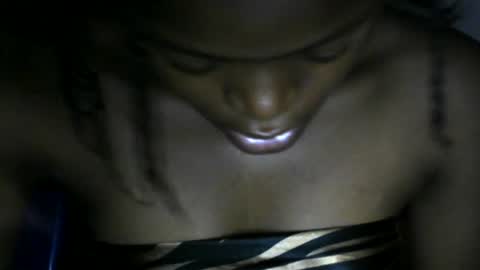 Snapshot of choco_slut7 chatting on 06.26.26 HotChocolate online show from 06.26.26