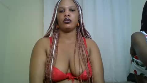 Snapshot of choco_violet chatting on 02.11.25 VIOLET online show from 02.11.25