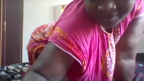 Snapshot of chocobabe002 chatting on 05.16.26 chocobabe002 online show from 05.16.26