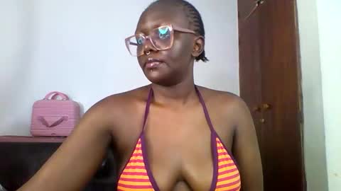 chocolate babes online show from 10.26.25