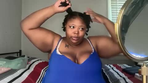 Snapshot of chocolatebunnyxx69 chatting on 04.19.26 Melina online show from 04.19.26