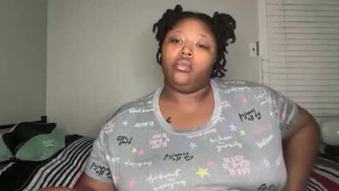 Snapshot of chocolatebunnyxx69 chatting on 04.22.26 Melina online show from 04.22.26