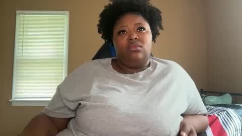 Snapshot of chocolatebunnyxx69 chatting on 05.05.26 Melina online show from 05.05.26