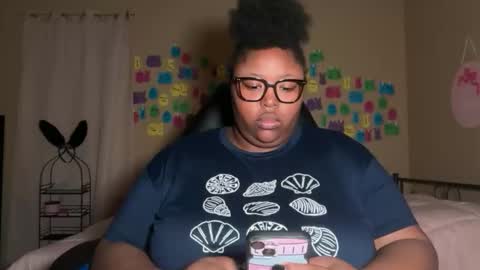 Snapshot of chocolatebunnyxx69 chatting on 05.26.26 Melina online show from 05.26.26