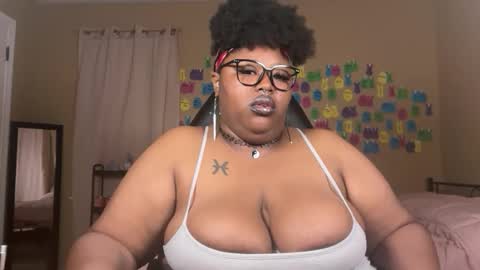 Snapshot of chocolatebunnyxx69 chatting on 06.08.26 Melina online show from 06.08.26