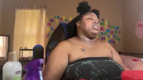 Snapshot of chocolatebunnyxx69 chatting on 06.10.26 Melina online show from 06.10.26