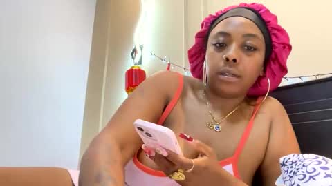 ChocolateCakeQueen online show from 02.23.25