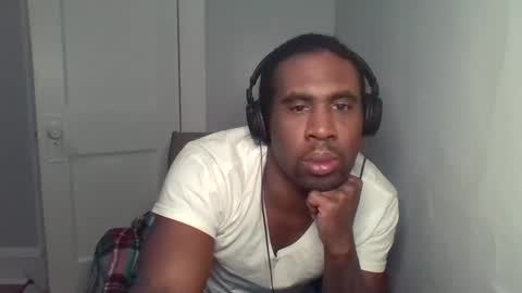 chocolatedolla online show from 02.23.25