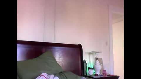 chocolatedrop_ online show from 10.22.25