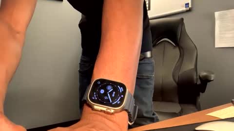 YoungSlim online show from 04.17.26