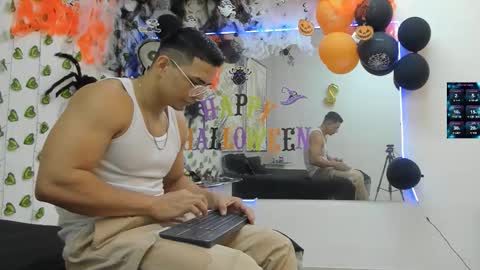 Chorey Thaylor online show from 10.16.25