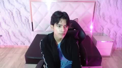 Snapshot of chos_tay chatting on 06.22.26 chos_tay online show from 06.22.26