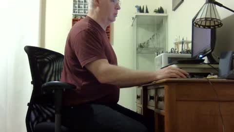 Snapshot of chris2002b chatting on 03.07.25 chris2002b online show from 03.07.25