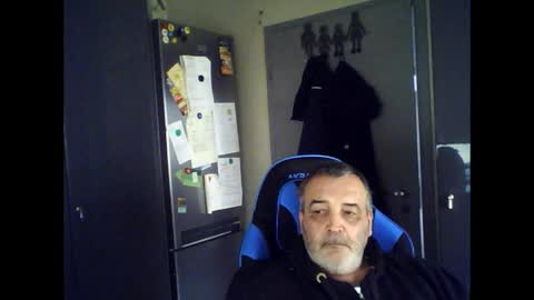 Snapshot of chris250268 chatting on 05.15.26 Chris online show from 05.15.26