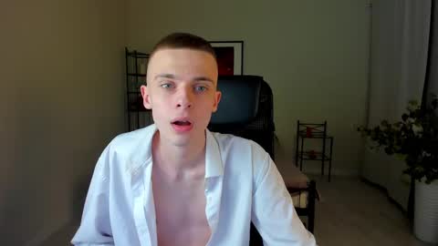 Snapshot of chris_18rown chatting on 03.03.25 Chris Brown online show from 03.03.25