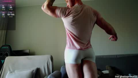 Snapshot of chris_boy37 chatting on 10.19.25 redhead thief of sausages and hearts online show from 10.19.25