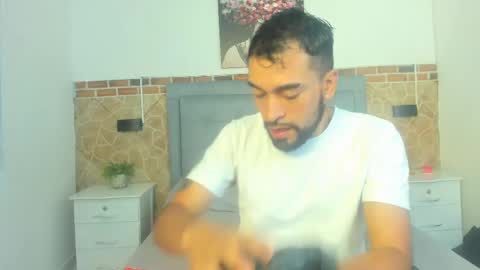 Snapshot of chris_kizz chatting on 12.20.24 chris_kizz online show from 12.20.24