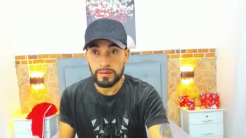 Snapshot of chris_kizz chatting on 01.02.25 chris_kizz online show from 01.02.25