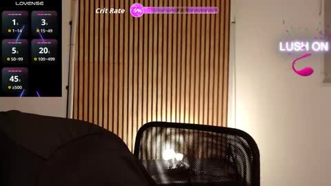 cris         Twitter magnum101010 insta magnumc20 online show from 12.18.25