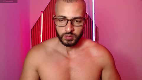Snapshot of chris_magnum_ chatting on 03.12.26 cris Twitter magnum101010 insta magnumc20 online show from 03.12.26