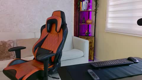 chris reilly online show from 11.21.25