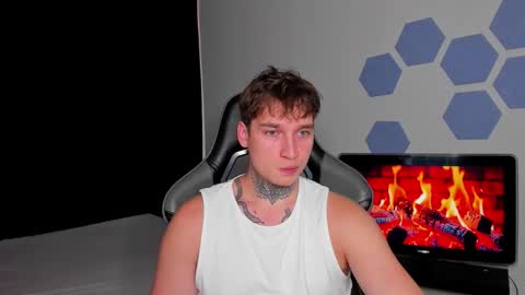 Snapshot of chris_tyson chatting on 09.18.25 Chris Tyson online show from 09.18.25