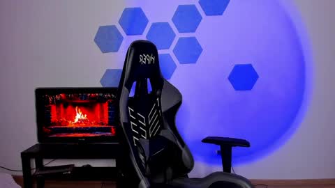 Chris Tyson online show from 04.08.26