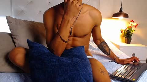 Snapshot of chris_weell chatting on 12.13.24 Chris Weell online show from 12.13.24