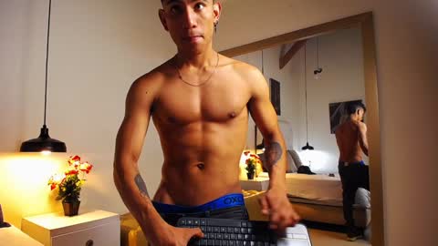 Snapshot of chris_weell chatting on 12.15.24 Chris Weell online show from 12.15.24