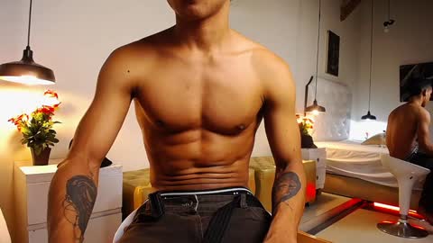 Snapshot of chris_weell chatting on 12.20.24 Chris Weell online show from 12.20.24