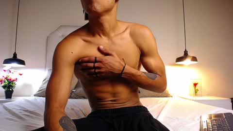 Snapshot of chris_weell chatting on 01.14.25 Chris Weell online show from 01.14.25