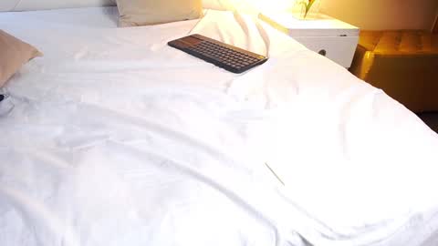 Snapshot of chris_weell chatting on 01.22.25 Chris Weell online show from 01.22.25